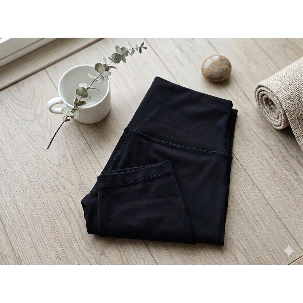 Lululemon High Rise Tight Yoga Leggings Women's Size 4